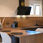 Апартаменты Noir Design-wohnung By Interhome
