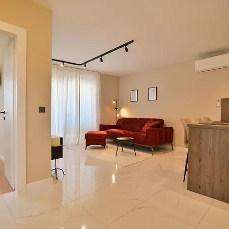 Apartment Noir Design-wohnung By Interhome Trogir