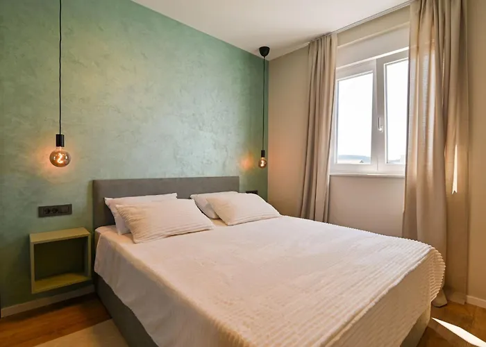 Noir Design-wohnung By Interhome * Trogir