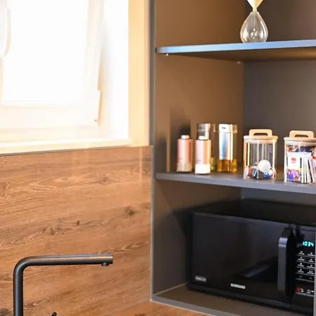Noir Design-wohnung By Interhome Apartament Trogir